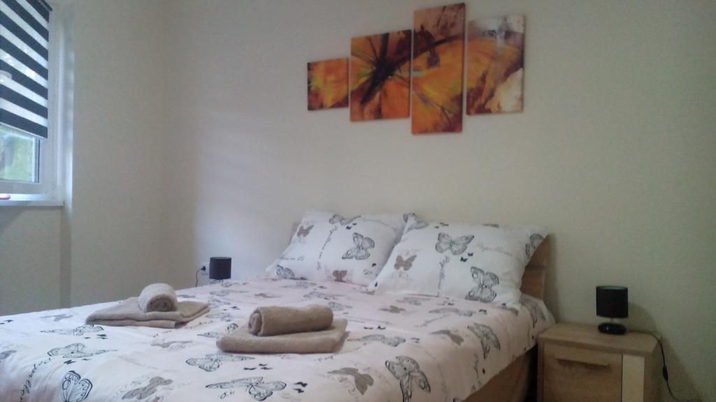 Apartment Marija Sremska Mitrovica Esterno foto