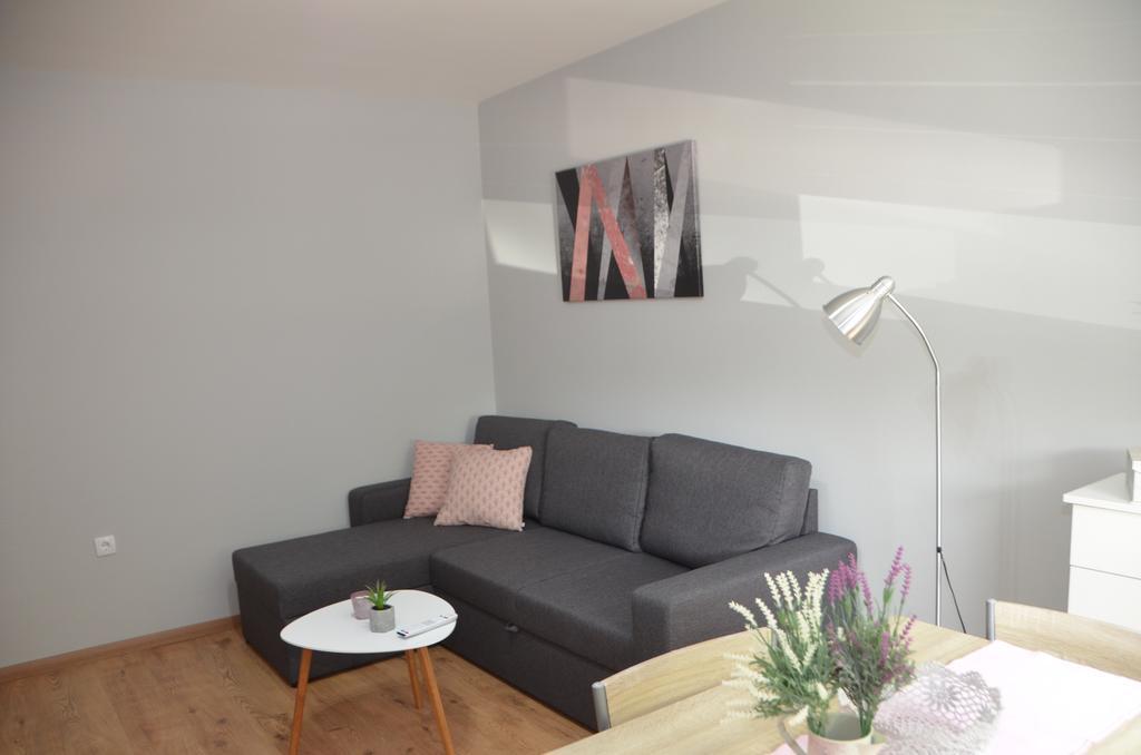 Apartment Marija Sremska Mitrovica Esterno foto