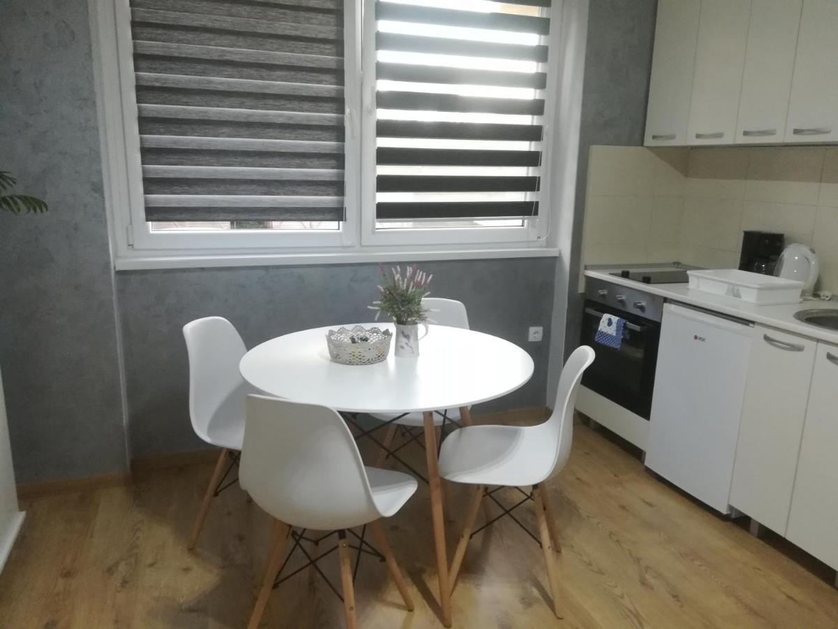 Apartment Marija Sremska Mitrovica Esterno foto